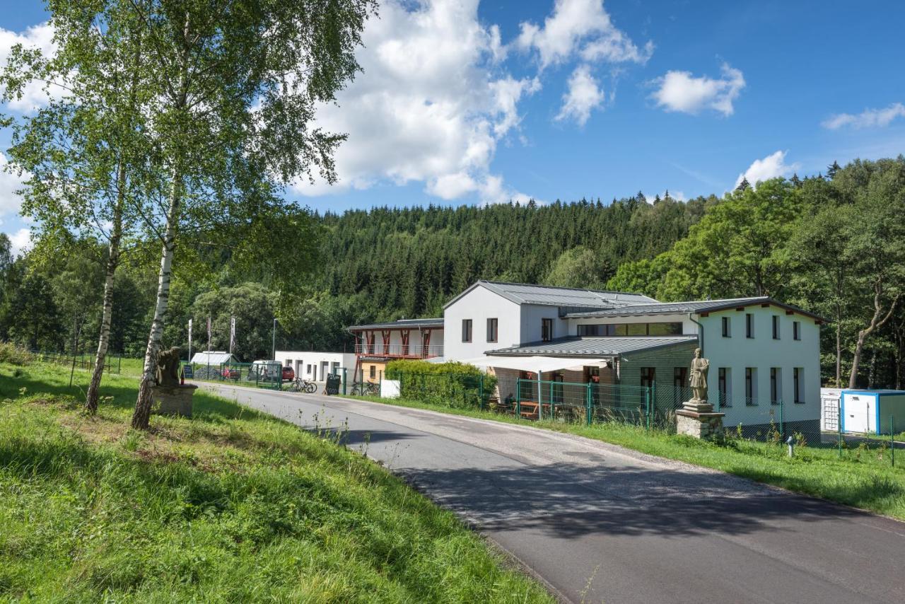Pivovar A Penzion Agent Olesnice v Orlickych horach Eksteriør bilde